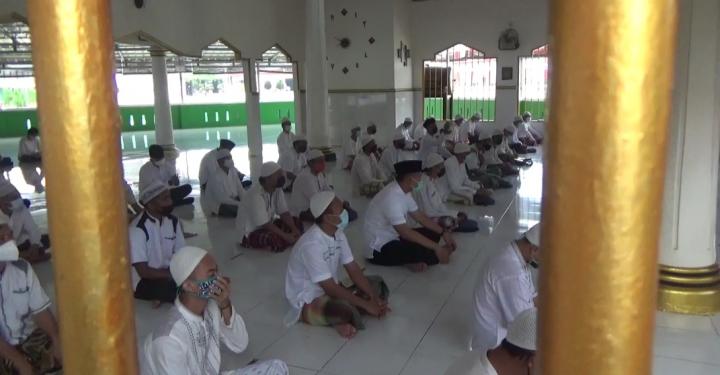 Ratusan Napi Doa Bersama dan Istighosah Berharap Agar Wabah Covid-19 Berakhir 
